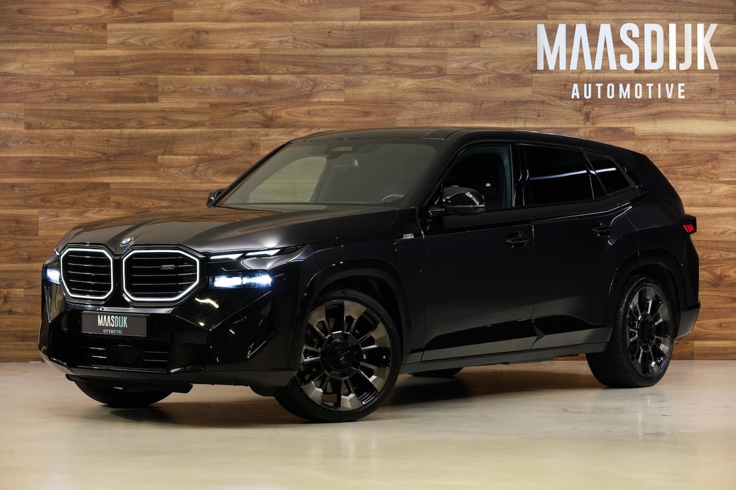 BMW XM - V8 PHEV 30 kWh|B&W Audio|Massage|360|SoftClose|ACC|HUD| - AutoWereld.nl