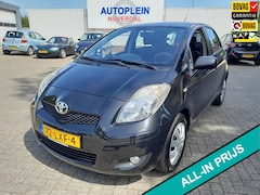 Toyota Yaris - 1.3 VVTi Aspiration nette goed onderhouden yaris