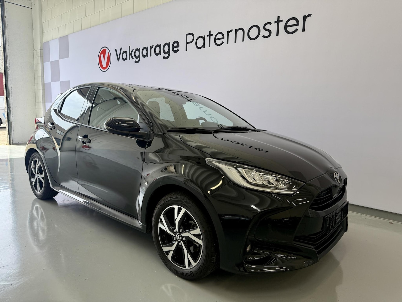 Toyota Yaris - 1.5 Hybrid 115 Style PDC / Blind Spot / Stoel & Stuurverwarming - AutoWereld.nl