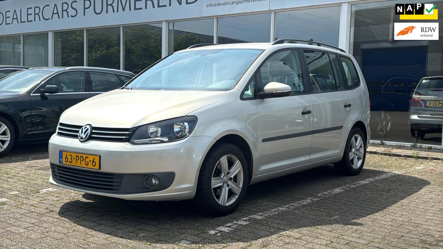 Volkswagen Touran - 1.2 TSI Trendline BlueMotion 1.2 TSI Trendline BlueMotion - AutoWereld.nl
