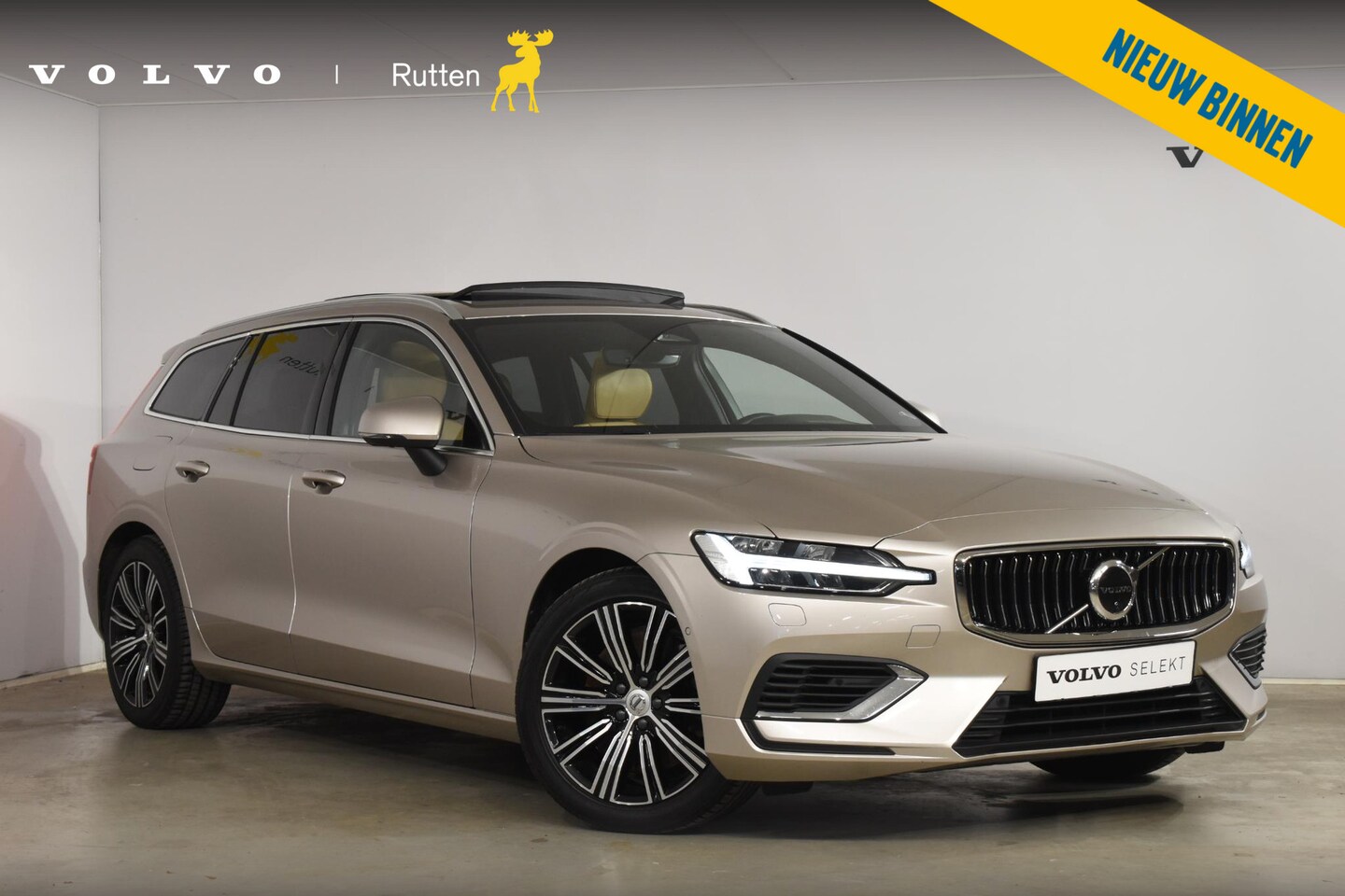 Volvo V60 - T6 350PK Plug-in Hybrid AWD Ultimate Bright / Adaptive Cruise Control / Harman Kardon / 36 - AutoWereld.nl