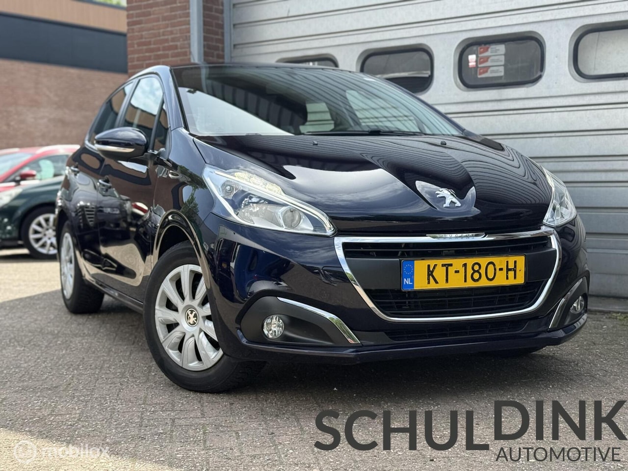 Peugeot 208 - 1.2 PureTech Blue Lion TREKHAAK|CRUISE CONTROLE - AutoWereld.nl