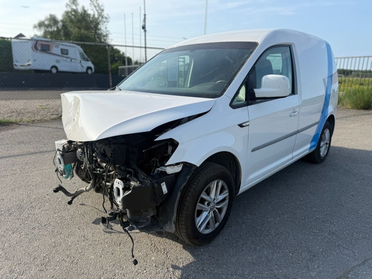 Volkswagen Caddy - 2.0 TDI L1H1 BMT Highline 2.0 TDI L1H1 BMT Highline - AutoWereld.nl