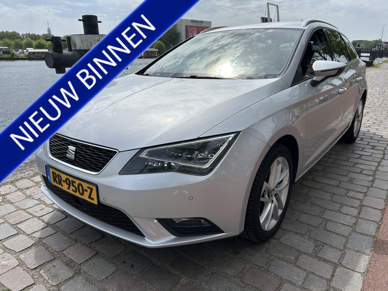 SEAT Leon ST - 1.2 TSI Style Business Navigatie Airco/ecc keurige auto - AutoWereld.nl