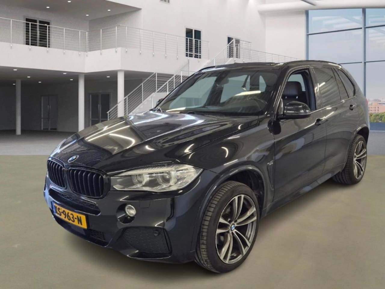 BMW X5 - XDrive30d High Executive M Pakket/ PANO/ HEAD UP - AutoWereld.nl