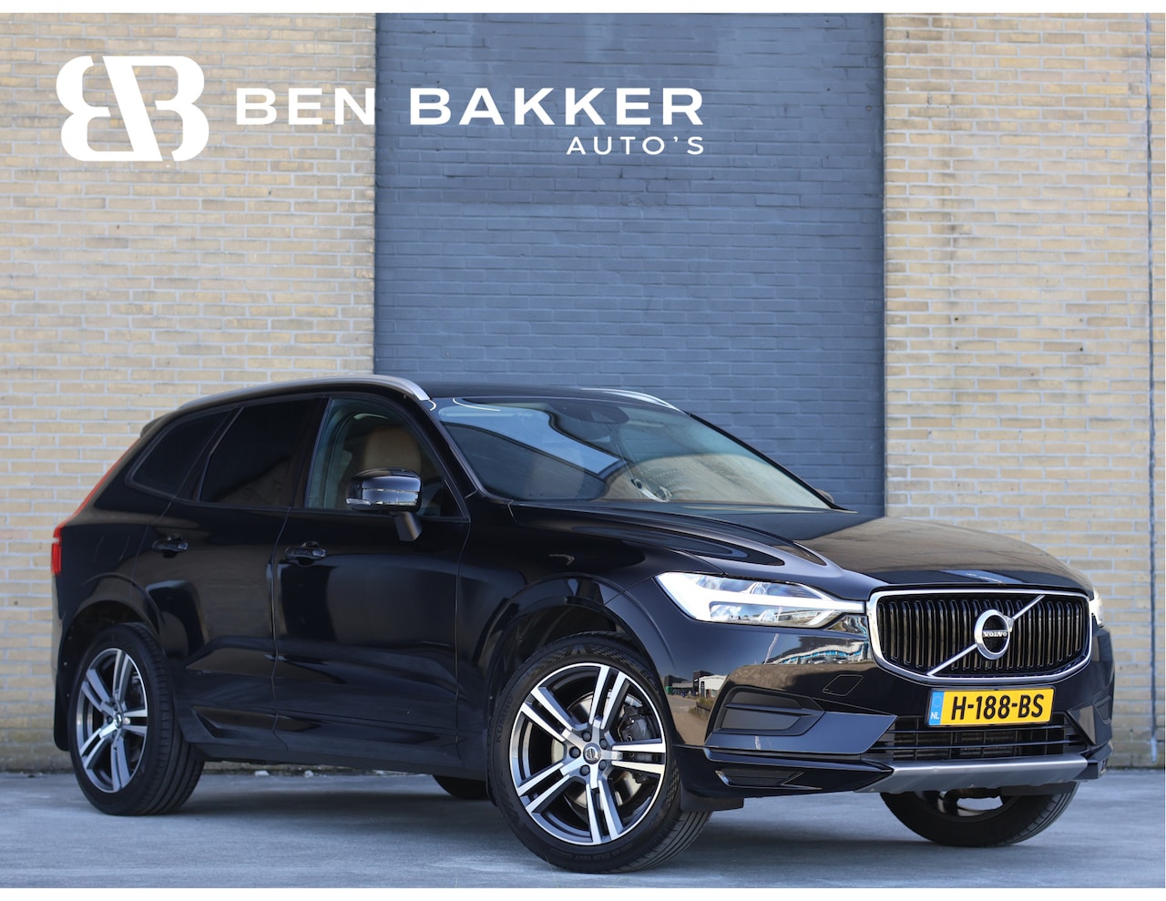 Volvo XC60 - 2.0 T4 Momentum Pro Polestar Engineered | Bruin Leder | Trekhaak 2.300KG | Camera | CarPla - AutoWereld.nl