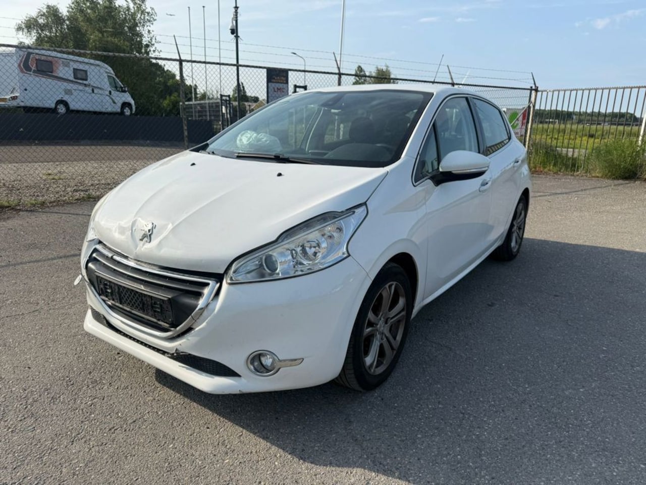 Peugeot 208 - 1.2 PureTech Blue Lease Executive 1.2 PureTech Blue Lease Executive - AutoWereld.nl