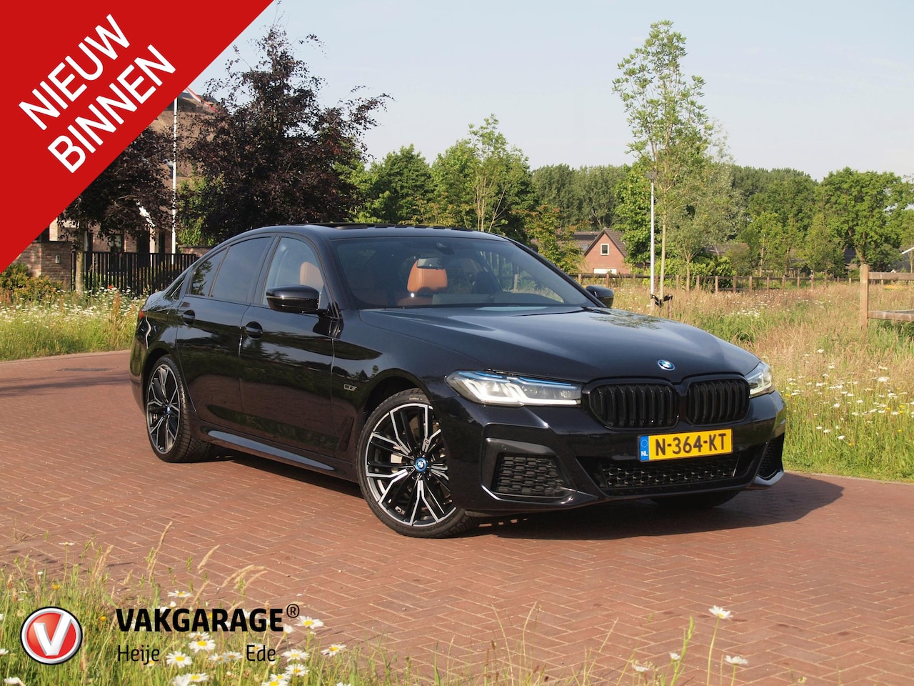 BMW 5-serie - 530e Business Edition Plus | Panoramadak | Sfeerverlichting | Laser LED | Apple Carplay | - AutoWereld.nl
