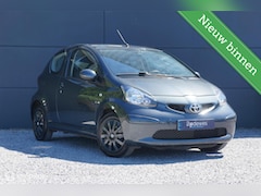 Toyota Aygo - 1.0-12V +Plus Automaat Airco Elektrische Ramen