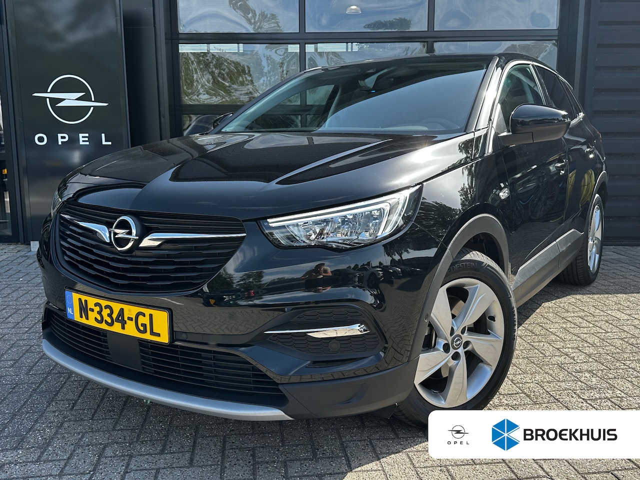 Opel Grandland X - 1.6 Turbo 225 PK Hybrid Elegance |AGR-COMFORTSTOELEN| CAMERA + SENSOREN| NAVIGATIE + APPLE - AutoWereld.nl