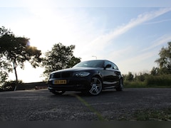 BMW 1-serie - 116i EffDyn. Ed. Business Line Ultimate Edition