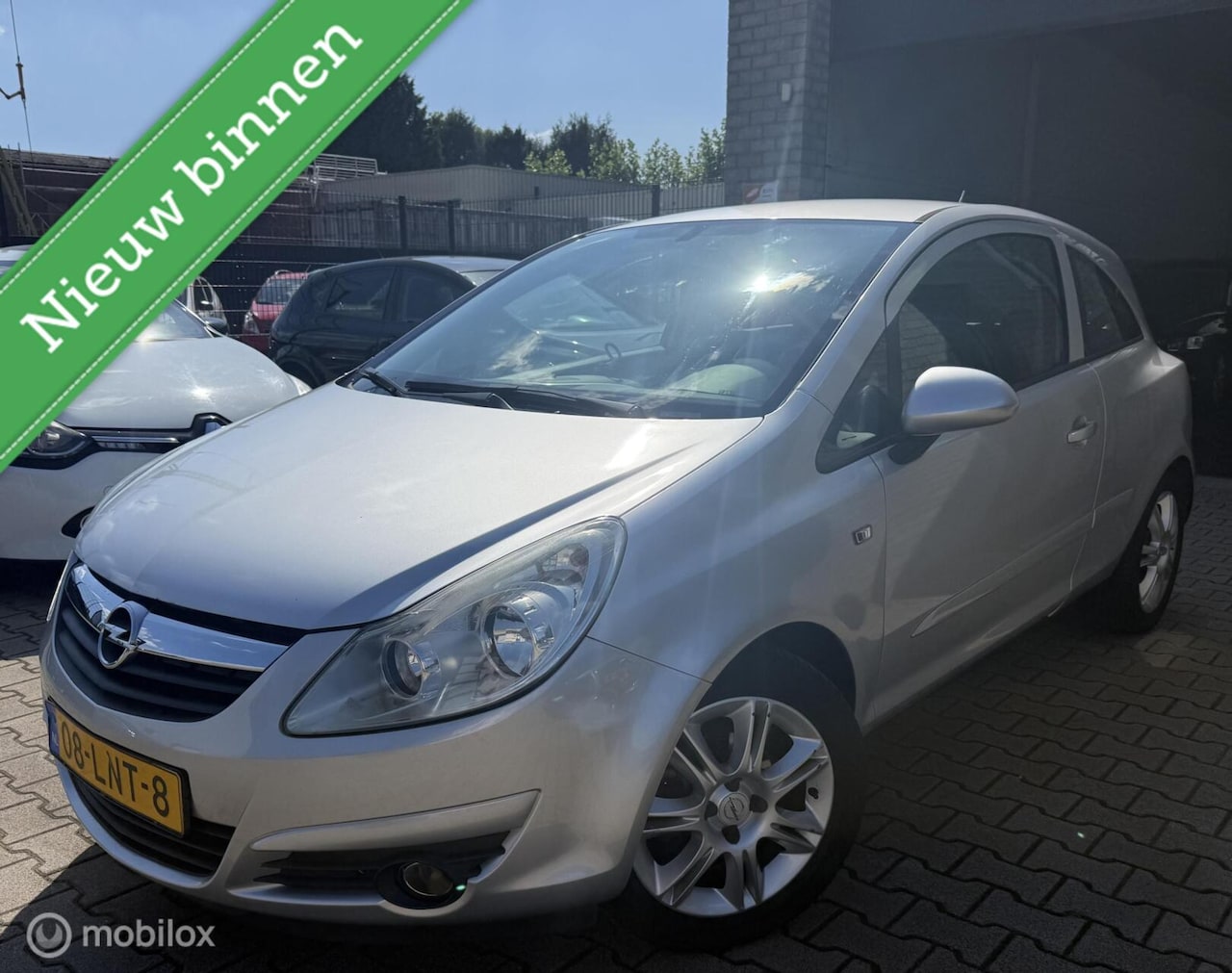 Opel Corsa - 1.2-16V Enjoy / Airco / APK Nieuw / Zeer netjes! - AutoWereld.nl