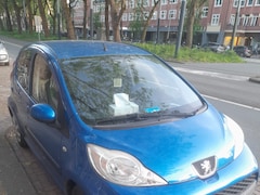 Peugeot 107 - 1.0-12V Accent