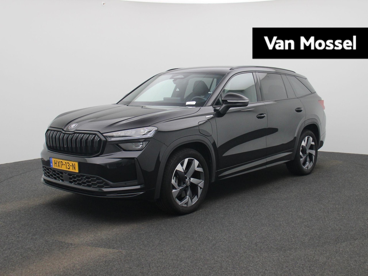 Skoda Kodiaq - 1.5 TSI PHEV Sportline Business Winterpakket | Metallic lak | 19 inch Lichtmetalen velgen - AutoWereld.nl
