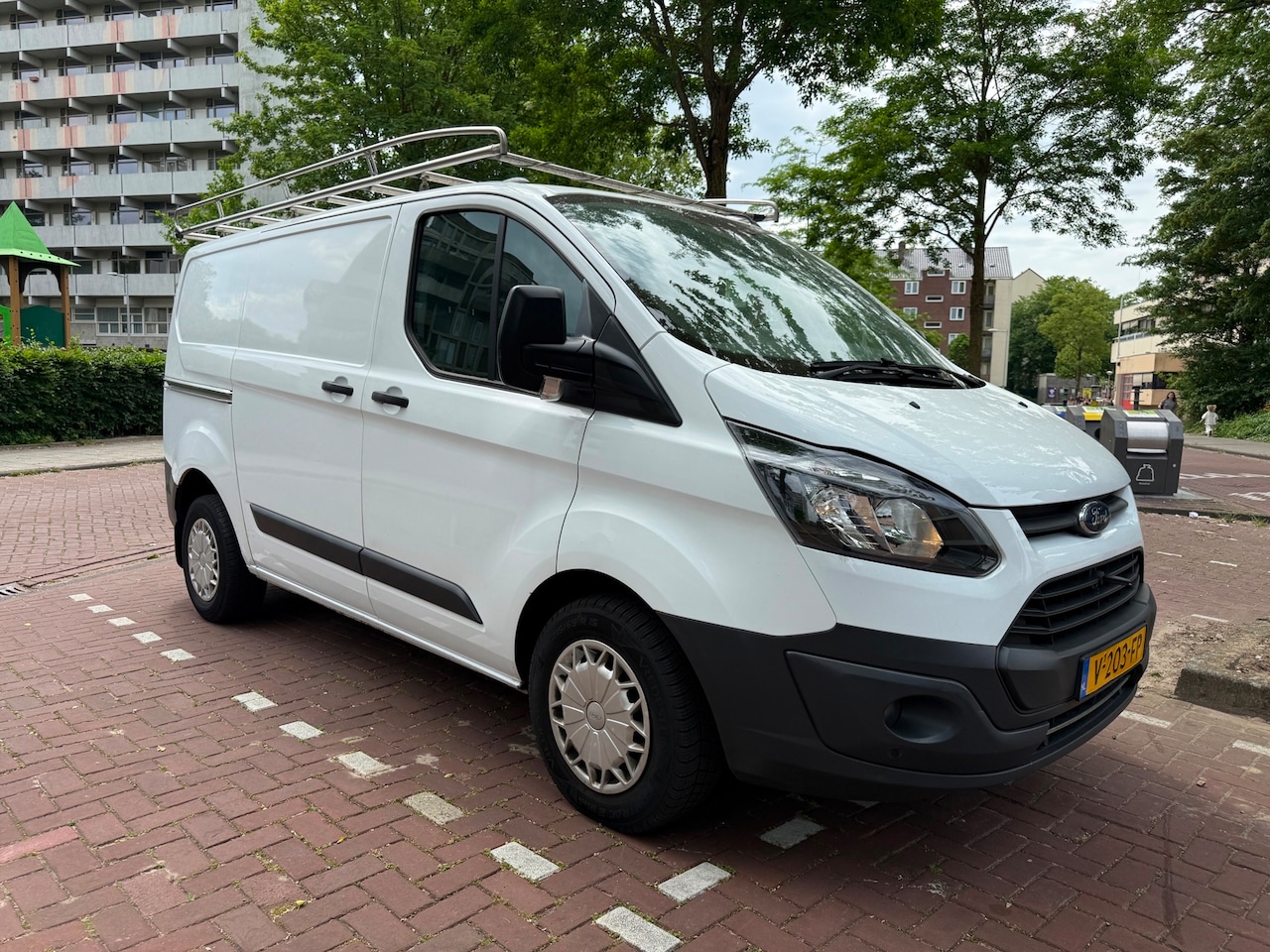Ford Transit Custom - 270 2.0 TDCI EURO 6 Airco 3pers NW APK NAP - AutoWereld.nl