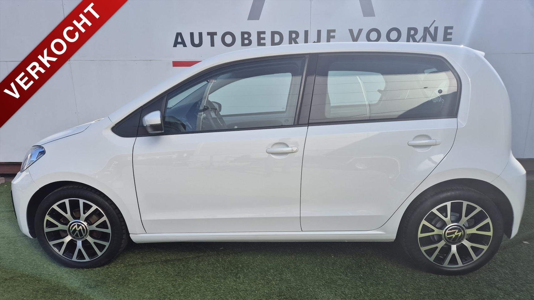 VOLKSWAGEN UP!