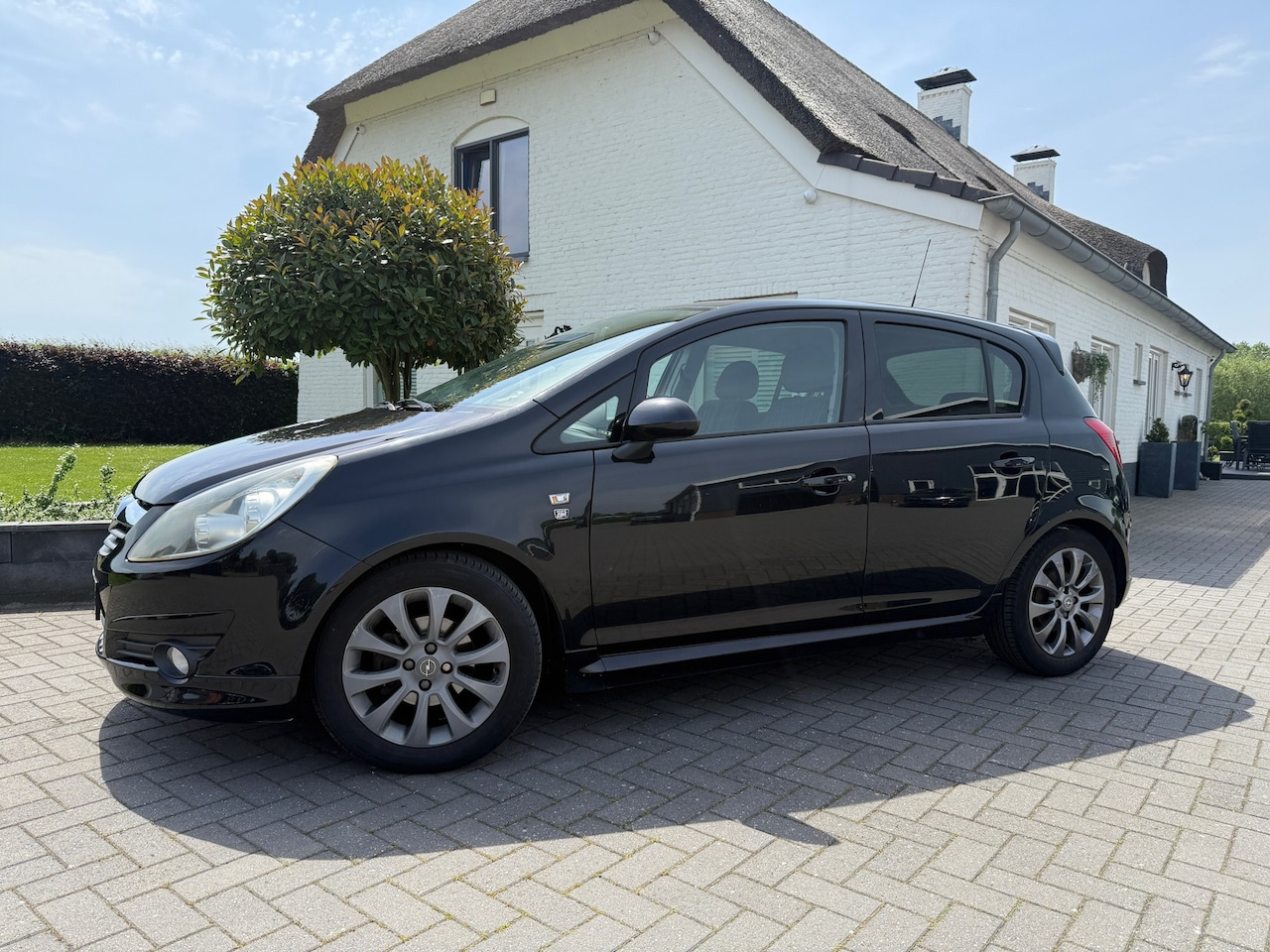 Opel Corsa - 1.4-16V Cosmo / Bj: 2011 / Airco / N.A.P - AutoWereld.nl