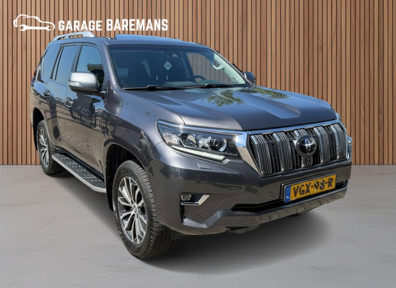 Toyota Land Cruiser 150 - 2.8 D-4D-F Executive Window Van - AutoWereld.nl