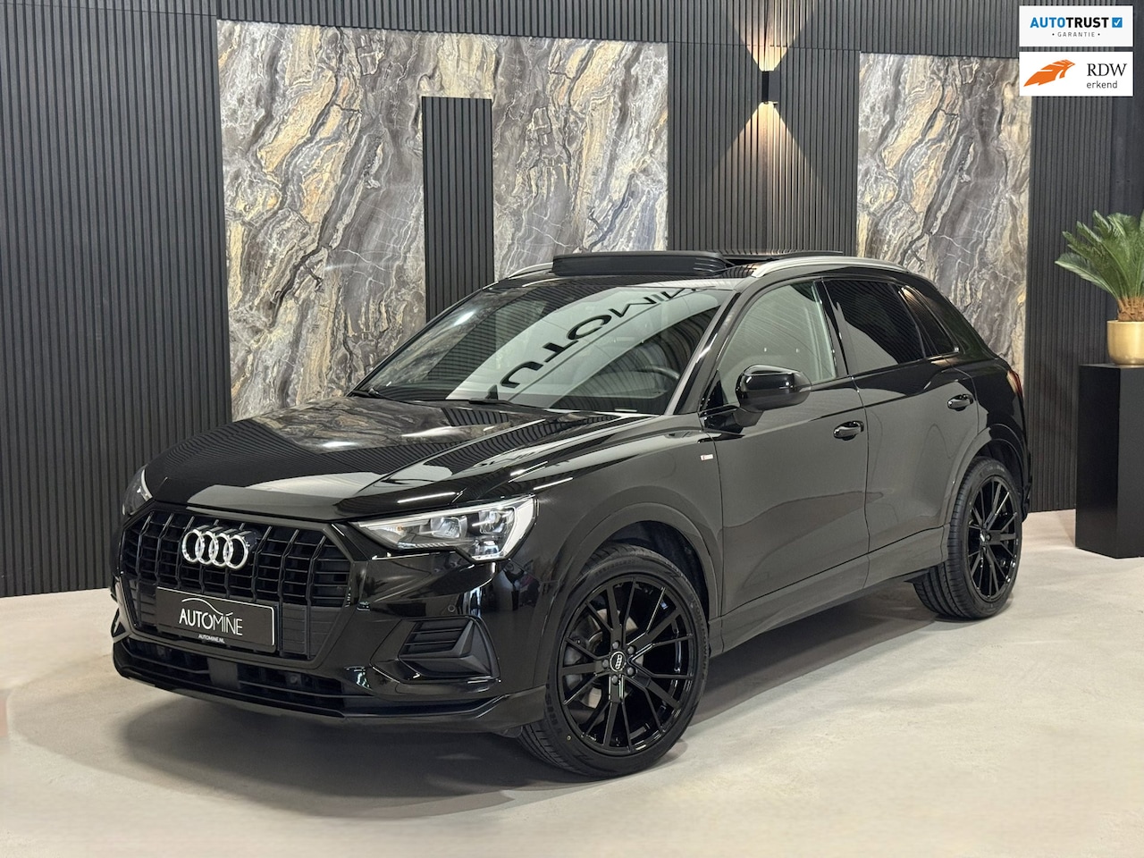Audi Q3 - 35 TFSI S-line Black Optic|PANO|BLIND SPOT|MEMORY|LEDER|BOMVOL - AutoWereld.nl