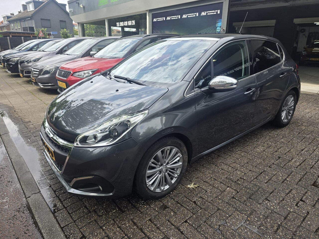 Peugeot 208 - 1.2 110PK Première | AUTOMAAT | 12MND GARANTIE | CAMERA | NAVI | AIRCO | LMV | - AutoWereld.nl