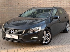 Volvo V60 - 2.0 D4 Kinetic AIRCO - BLEUTOOTH - NAVI