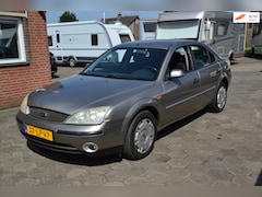 Ford Mondeo - 1.8-16V Centennial - Airco - Cruise control - Radio/Cd + Stuurbediening - Mistlampen voor