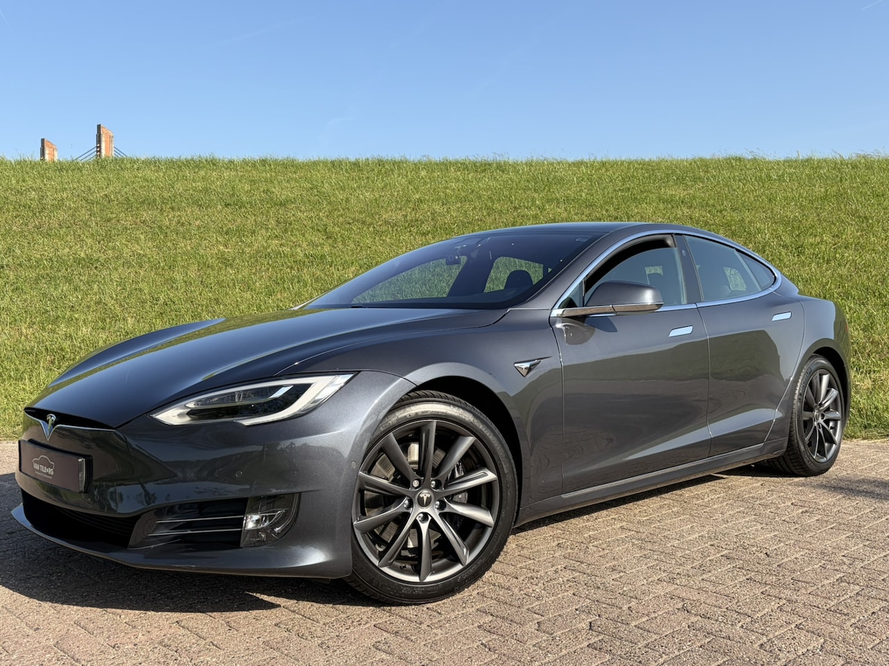 Tesla Model S - Long Range 1e Eigenaar | Origineel NL Auto | AutoPilot 3.0 | Trekhaak | 4x Nieuwe Michelin - AutoWereld.nl