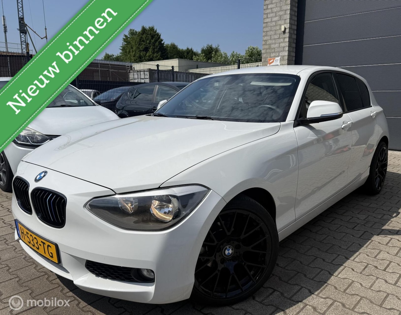 BMW 1-serie - 116i / 5DRS / Airco / Sport.Velgen / N.A.P - AutoWereld.nl
