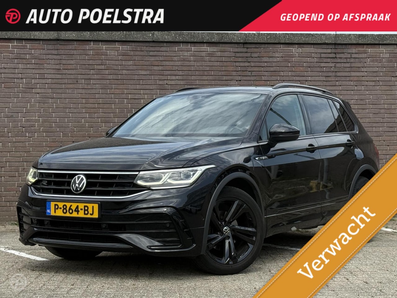 Volkswagen Tiguan - 1.5 TSI 150 PK DSG R-Line Black Style | Trekhaak | Matrix LED IQ-Light | ACC | Camera | St - AutoWereld.nl