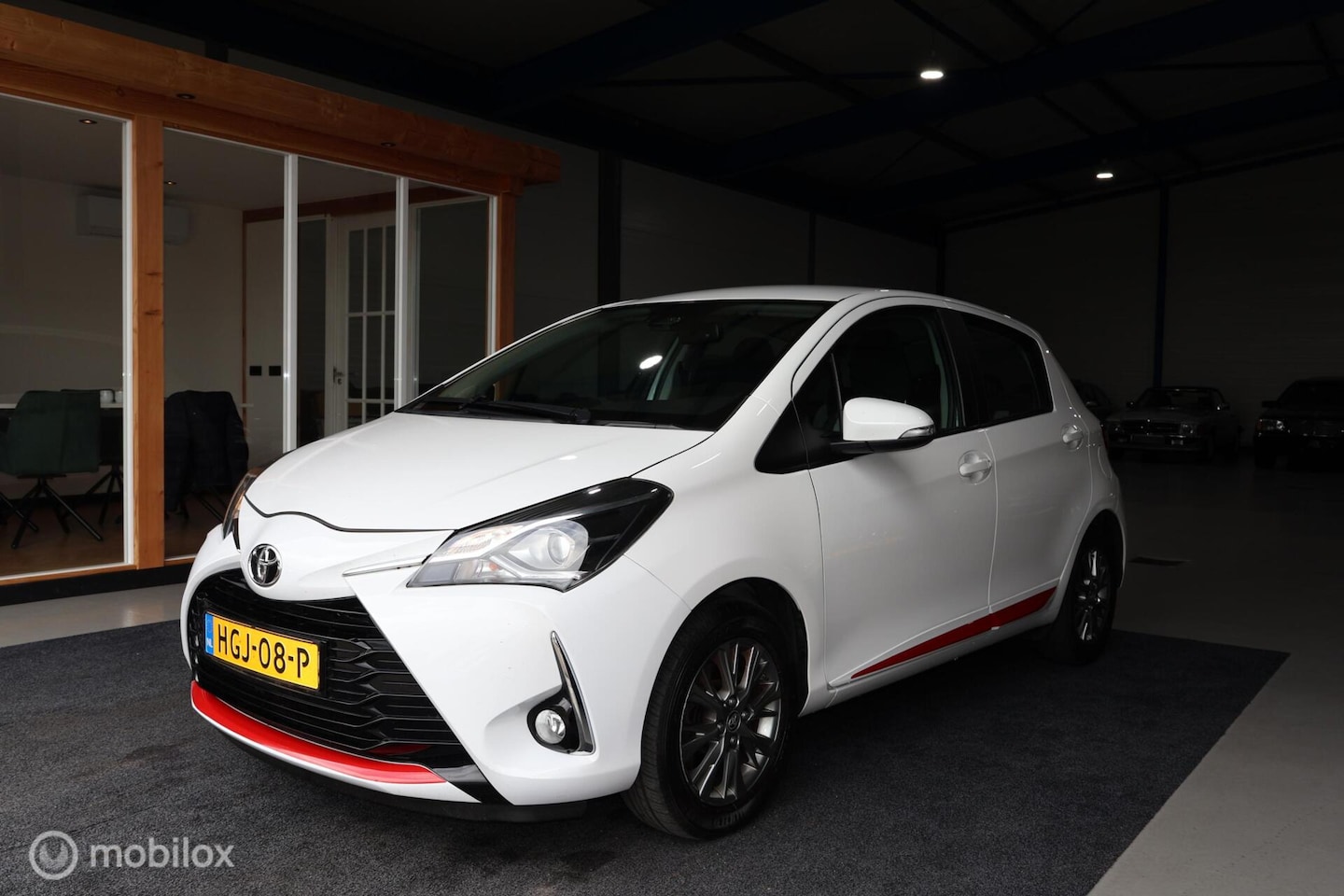 Toyota Yaris - 1.5 VVT-i Executive 1.5 VVT-i Executive - AutoWereld.nl