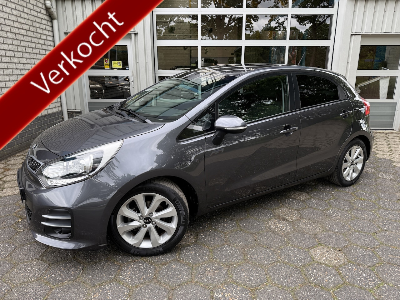 Kia Rio - 1.2 CVVT ExecutiveLine / Trekhaak - AutoWereld.nl