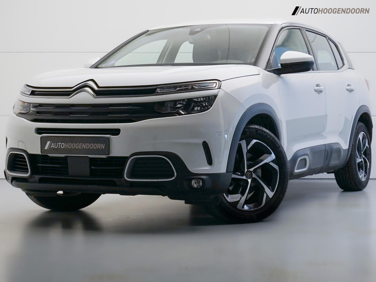 Citroën C5 Aircross - 1.2 PureTech C-Series Deluxe (APPLE CARPLAY,PARKEERSENSOREN,PARELMOER,CRUISE CONTROL,LANE - AutoWereld.nl