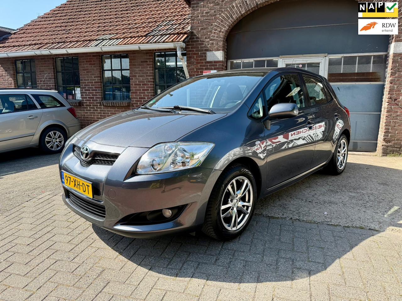 Toyota Auris - 1.6-16V Sol Business I CLIMA I CRUISE I NAVI I EERSTE EIGENAAR I - AutoWereld.nl