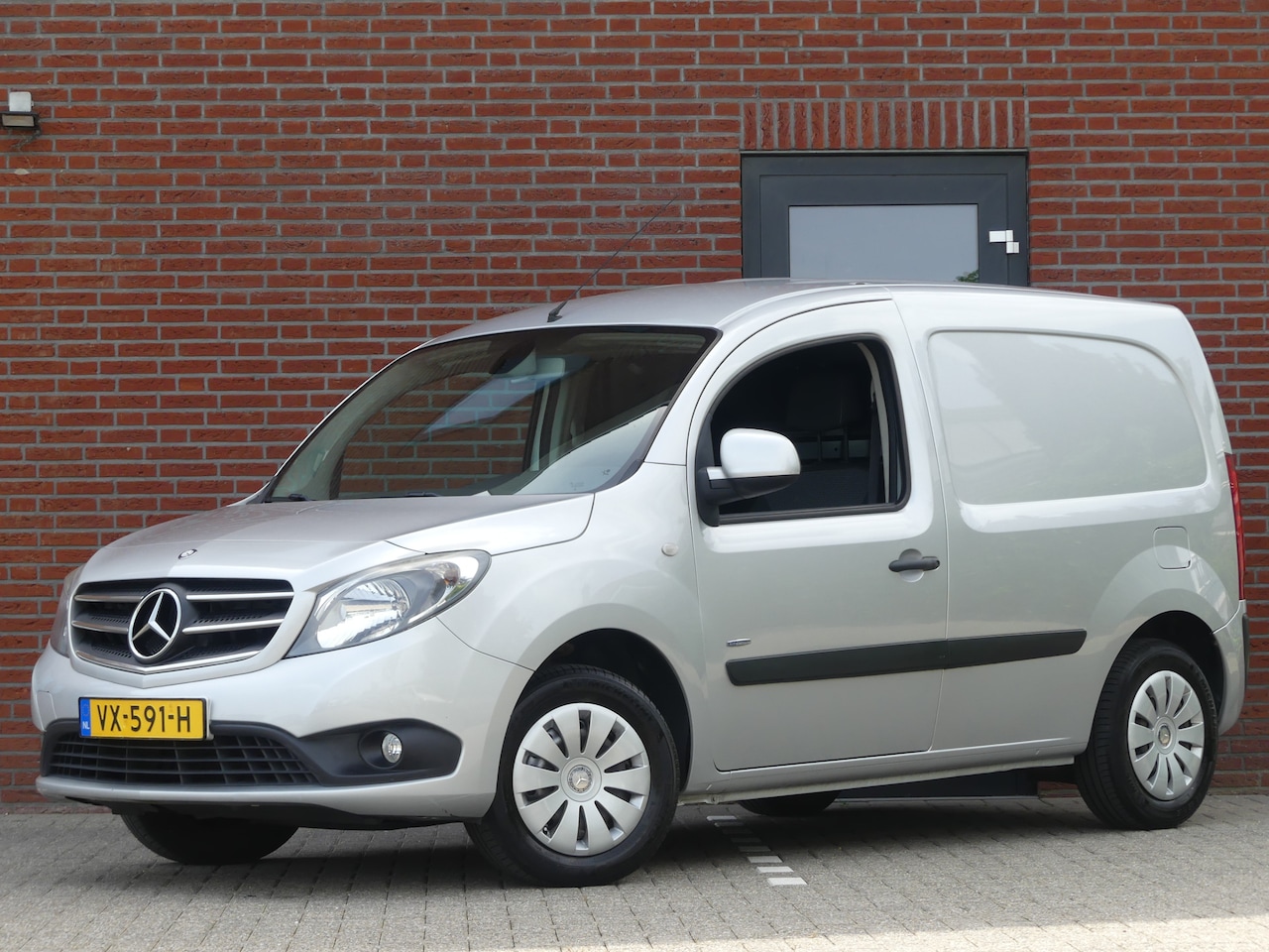 Mercedes-Benz Citan - 111 CDI Airco/Trekhaak/PDC/Cruise control - AutoWereld.nl