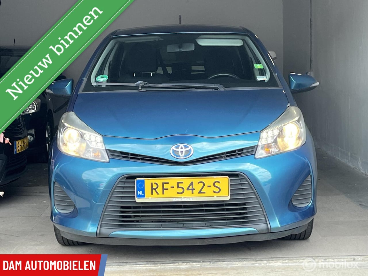 Toyota Yaris - 1.5i Hybrid Automaat, Airco, LED, NAP,Dealer onderhouden! - AutoWereld.nl