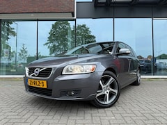 Volvo V50 - 2.0 Business Pro Edition - Navi - Leder - Trekhaak - Org.NL