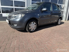 Mazda 2 - 2 1.4 Touring met trekhaak en airco