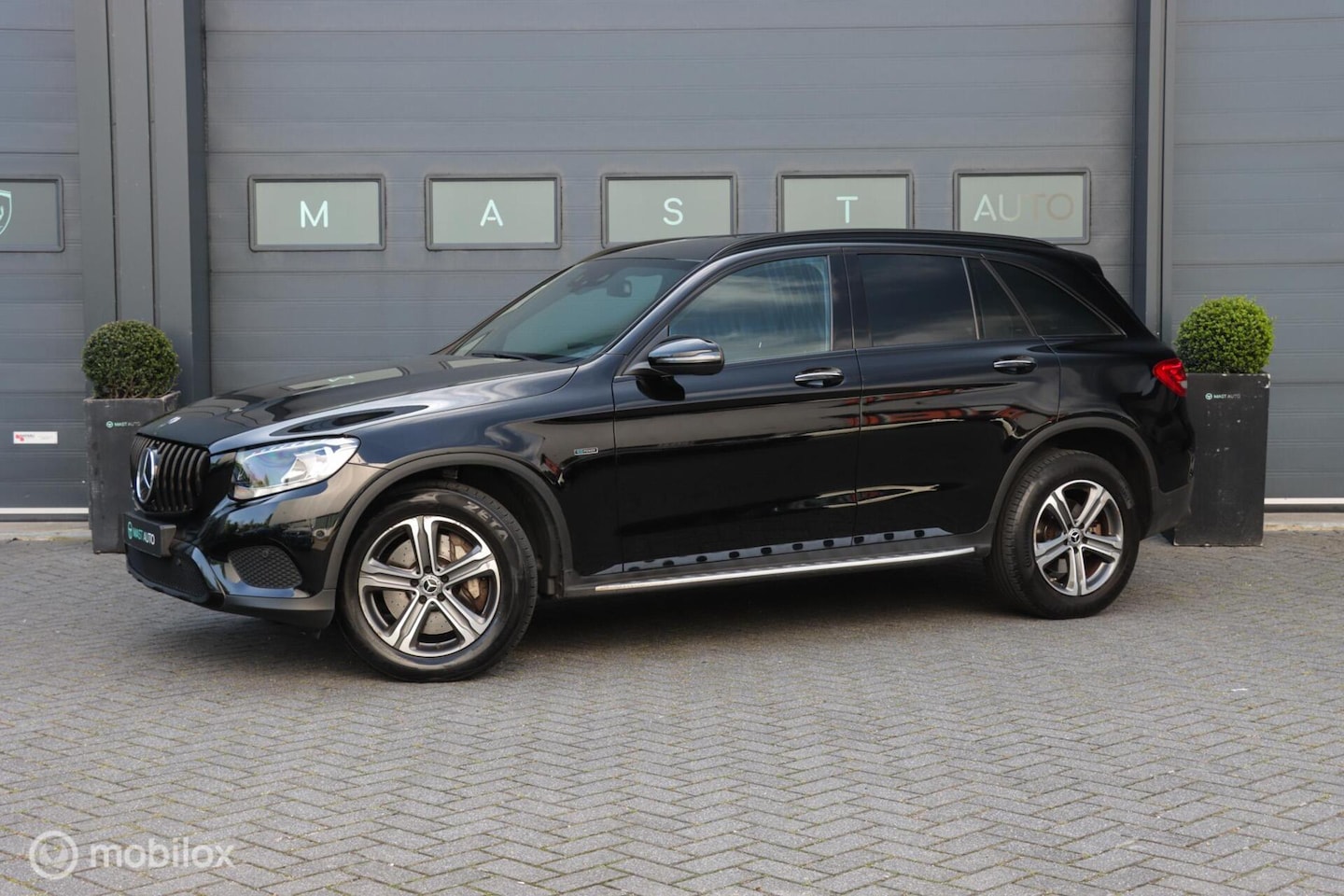 Mercedes-Benz GLC-klasse - 350e 4MATIC|AMG|ACC|Keyless|Climate - AutoWereld.nl