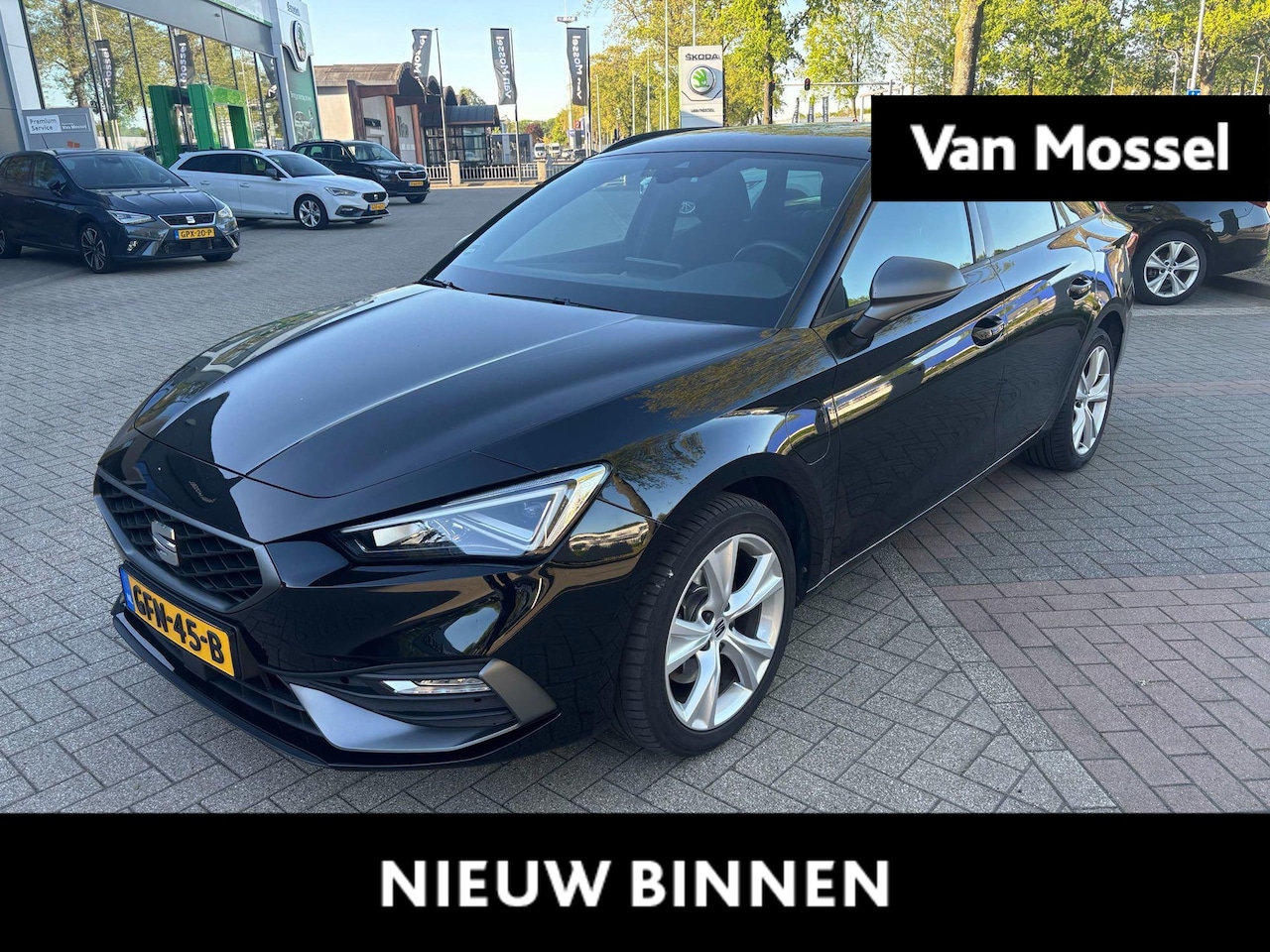 SEAT Leon Sportstourer - 1.4 TSI eHybrid PHEV FR Business Intense 1.4 TSI eHybrid PHEV FR Business Intense - AutoWereld.nl