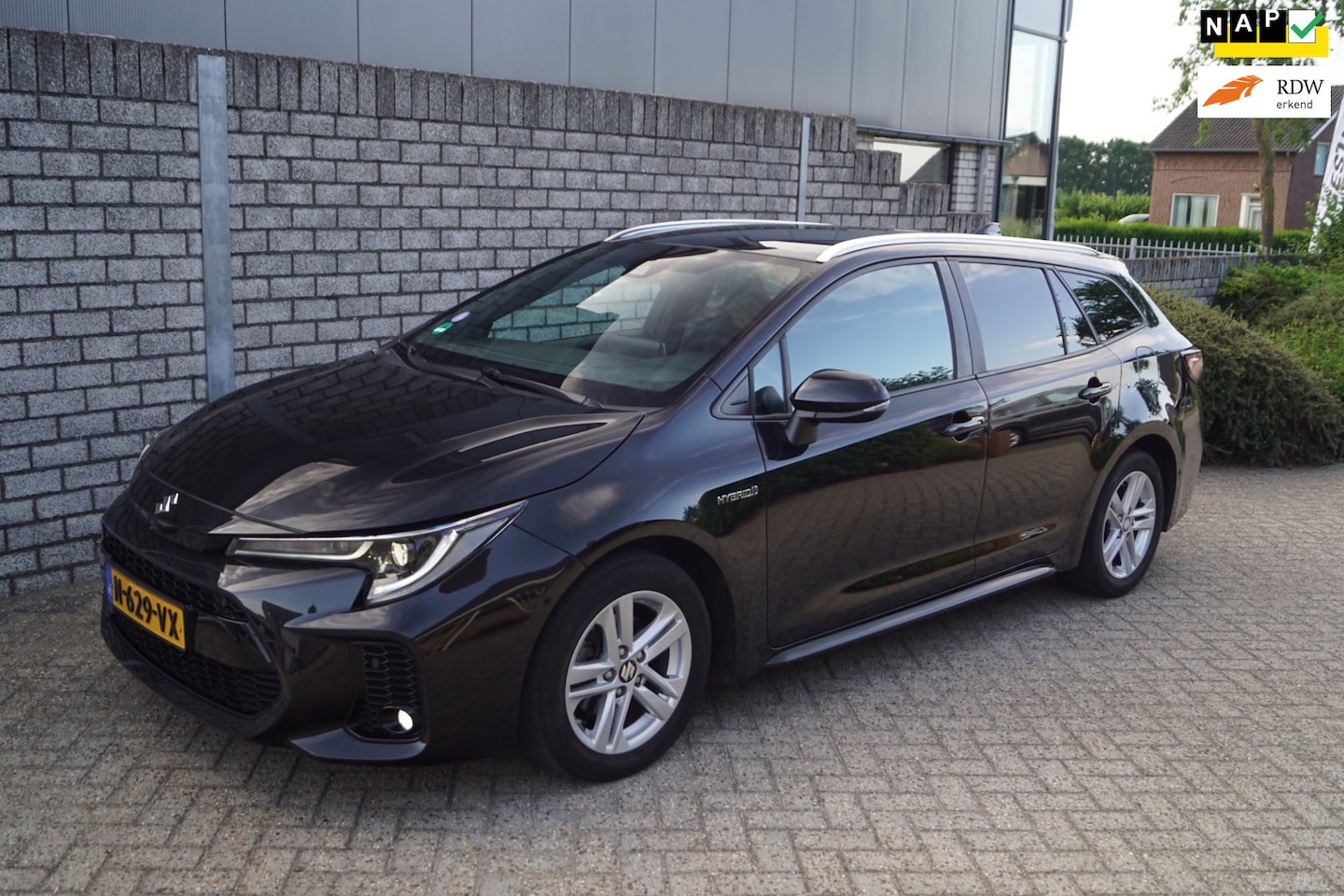 Suzuki Swace - 1.8 Hybrid Style Autom Navi Camera Apple Carplay Sportst Stoelverw Clima Cruise LED Kopl 2 - AutoWereld.nl