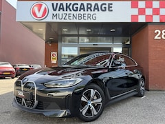 BMW i4 - eDrive40 High Executive // SCHUIF-KANTELDAK // SPORT STOELEN // NAVI // CAMERA // ELEK. TR