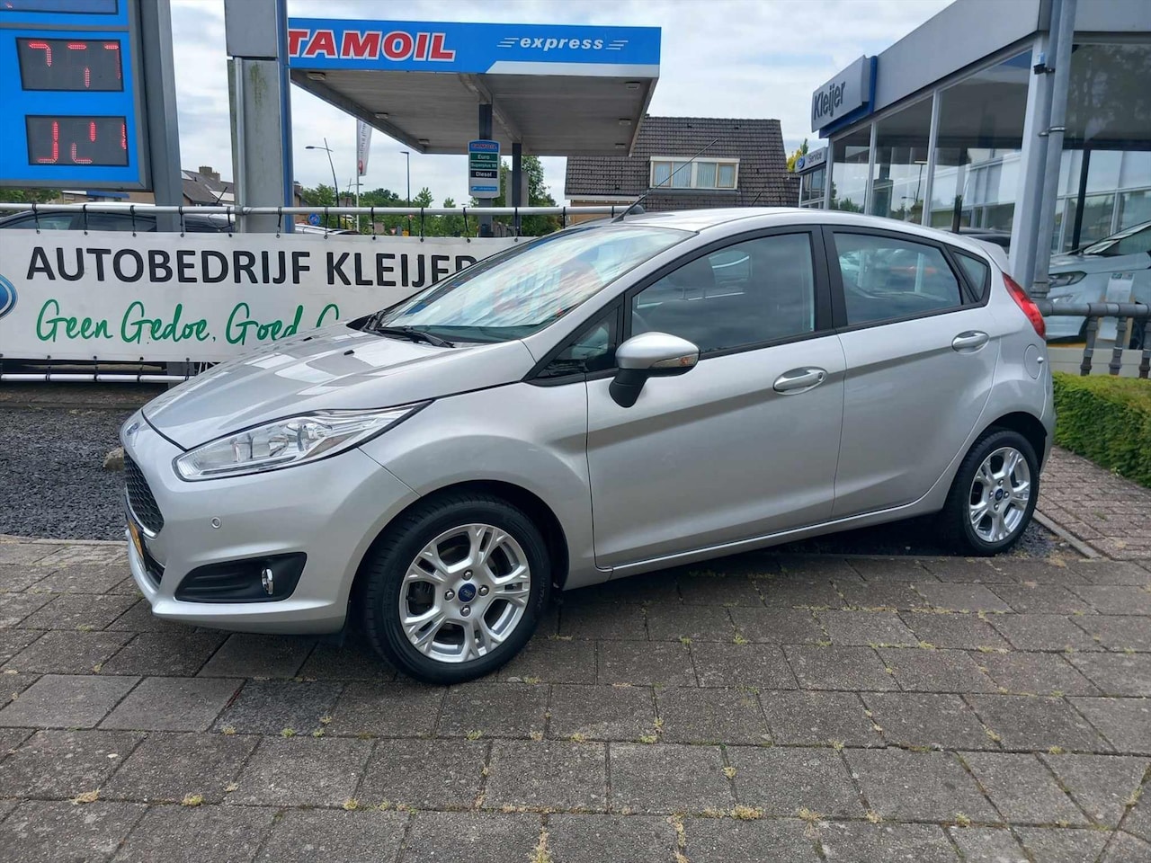 Ford Fiesta - 1.0 59KW/80PK 5D Style Ultimate - AutoWereld.nl