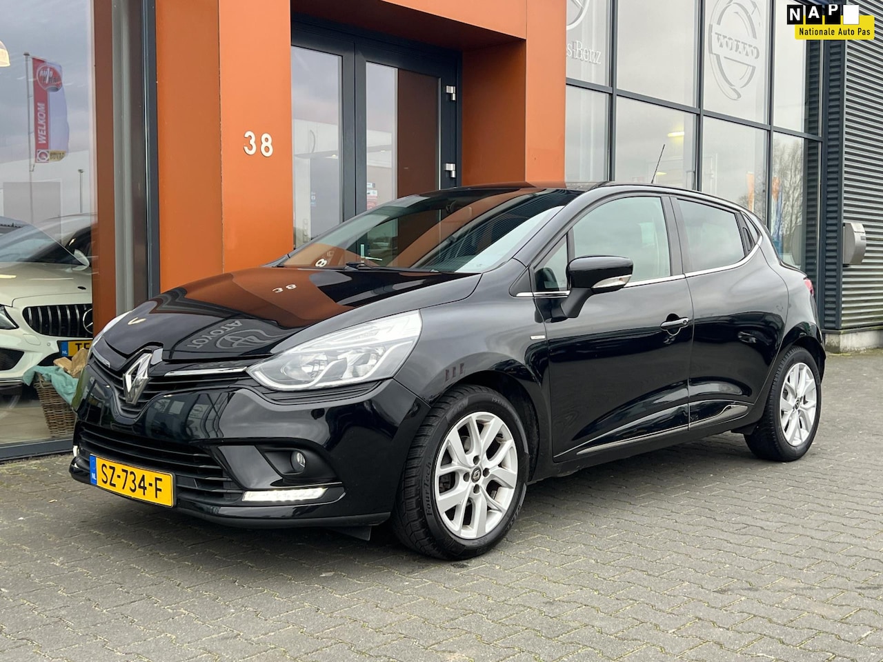 Renault Clio - 0.9TCe|Cruise|Navigatie|Bluetooth|PDC|Keyless - AutoWereld.nl