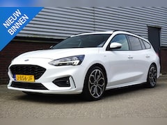 Ford Focus Wagon - 1.0 EcoB. ST Line Business/B&O/18INCH/Winterpack/ LED Koplampen