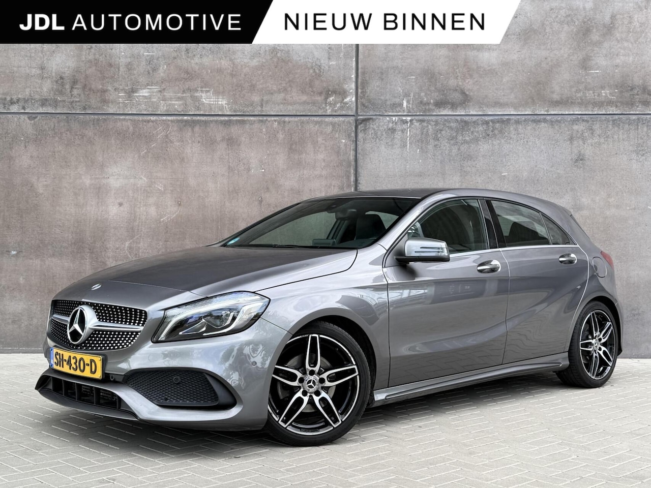 Mercedes-Benz A-klasse - 180 Business Solution AMG | Trekhaak | Navigatie | Dealer onderhouden | Org. NL | Camera | - AutoWereld.nl