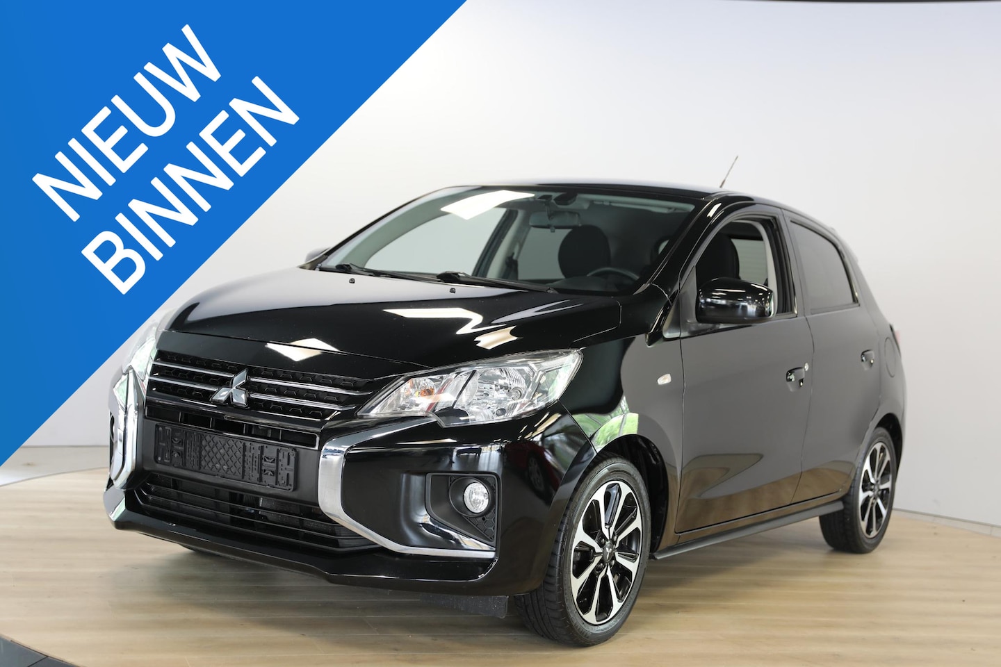 Mitsubishi Space Star - 1.2 Nova | Cruise | Stoelverwarming | Apple Carplay - AutoWereld.nl