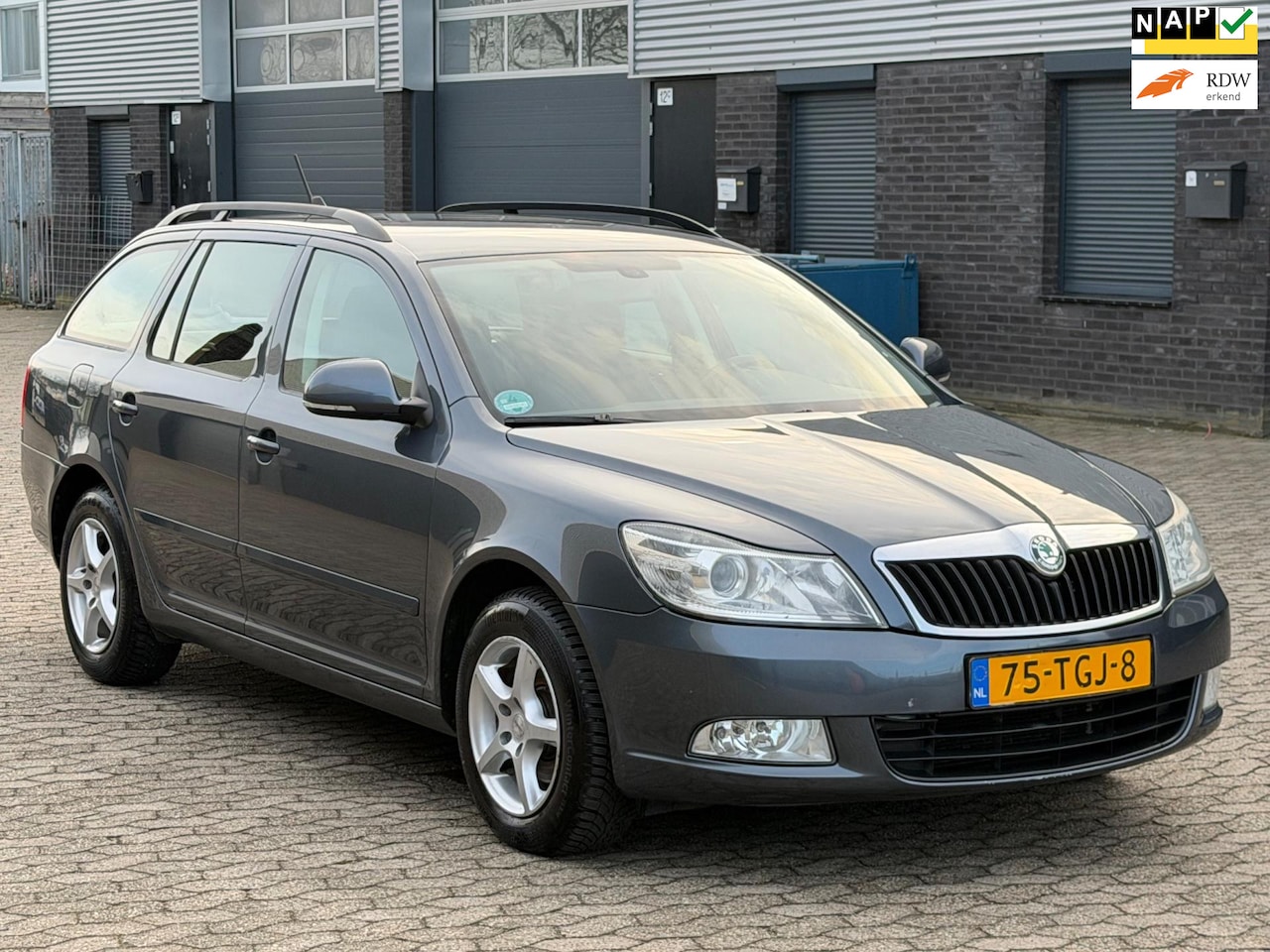 Skoda Octavia Combi - 1.4 TSI Greentech Ambition Business Line NAVI CRUISE CLIMA TREKHAAK - AutoWereld.nl