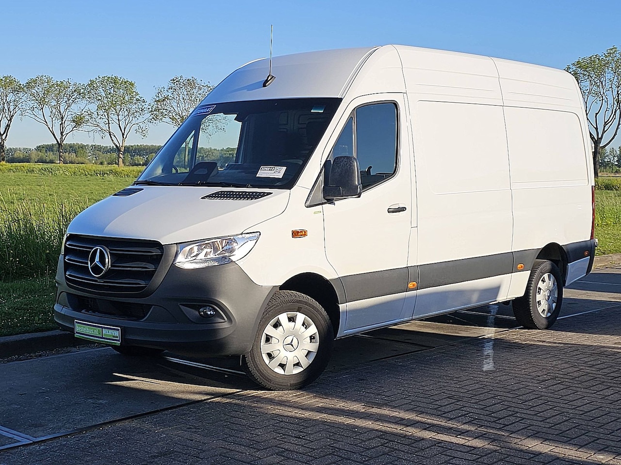 Mercedes-Benz Sprinter - 317 L2H2 Pro Mbux10 Euro6 Airco Automaat Facelift Navi BPM-Vrij 170Pk Euro6 Camera! L2H2 M - AutoWereld.nl