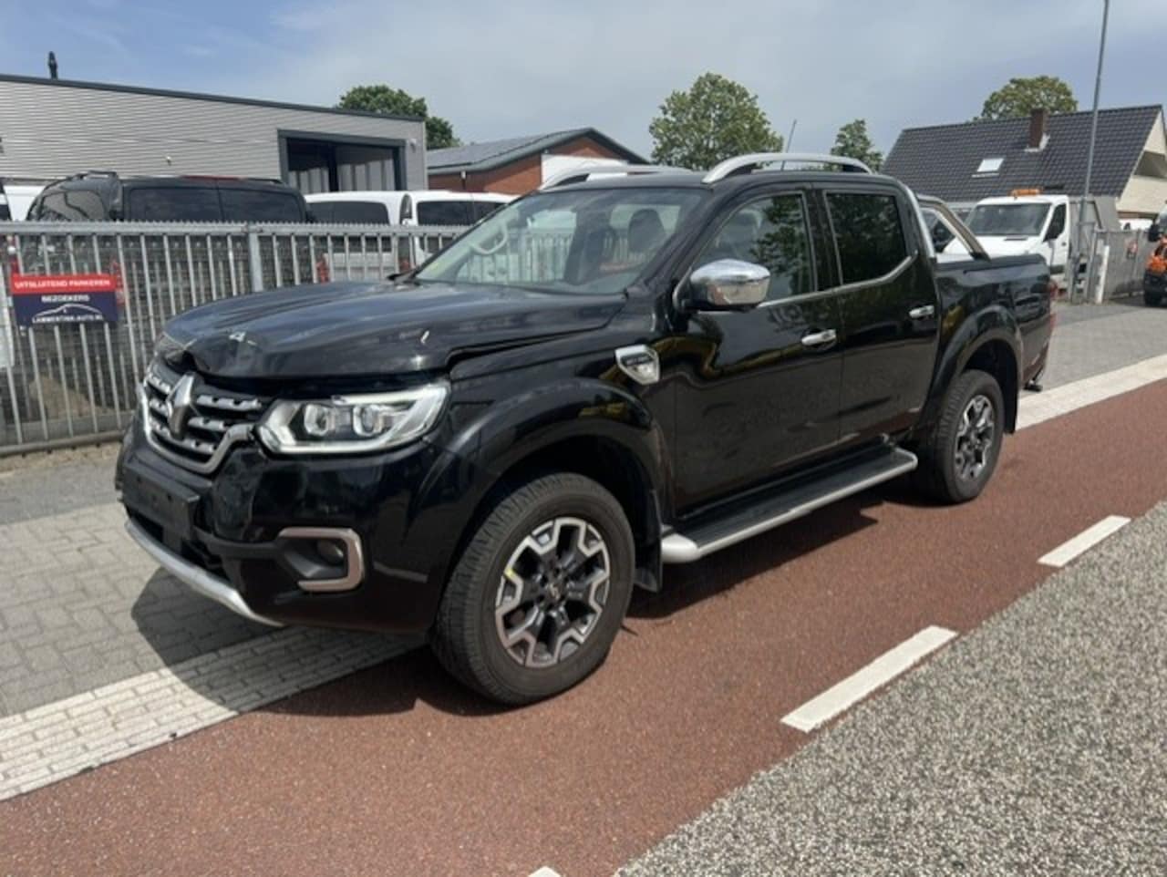 Nissan Navara - RENAULT ALASKAN! 2.3 dCi 140KW Double Cab AUT. KLIMA LEER NAVI - AutoWereld.nl