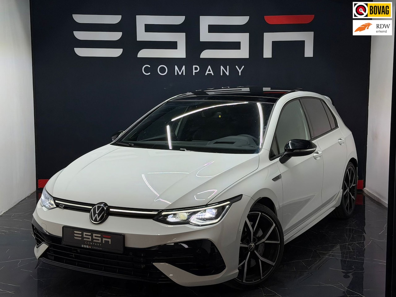 Volkswagen Golf - 2.0 TSI R 4Motion Pano Akra Memory HUD H&K Full Option - AutoWereld.nl
